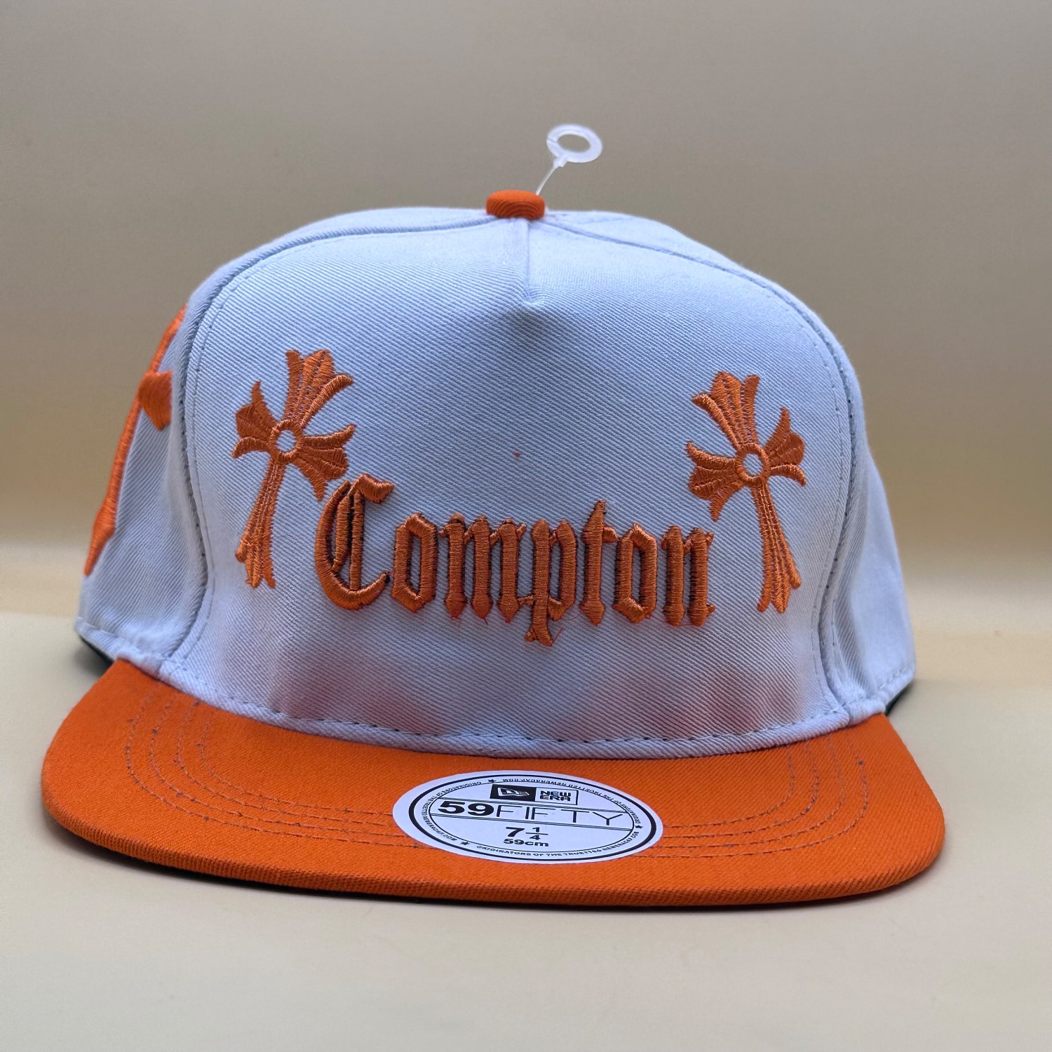 کلاه کپ بک فیت سفید مدلCOMPTON