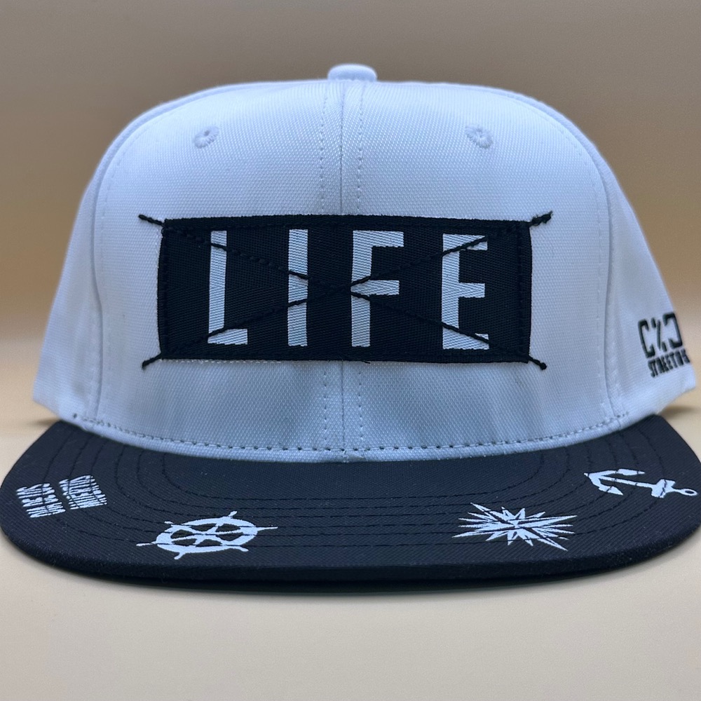 کلاه کپ اسنپ بک وارداتی سفید مدل LIFE