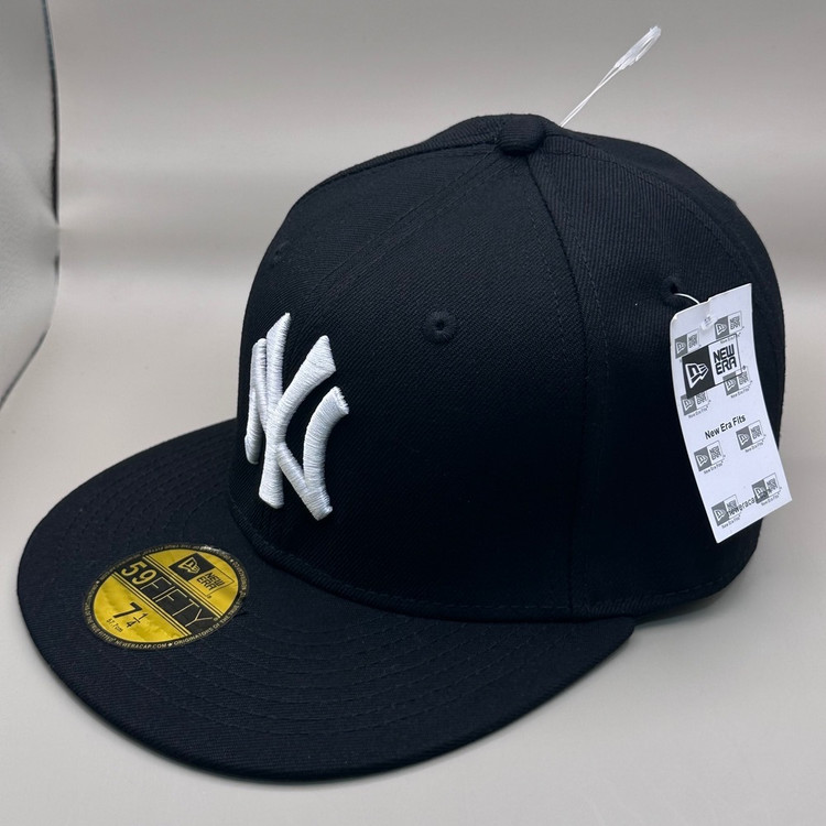 کلاه کپ بک فیت مشکی NY مدل مسیح آبی