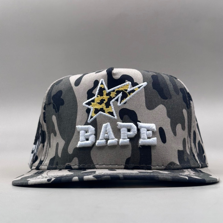 کلاه کپ بک فیت لجنی مدل BAPE طرح زامبی
