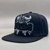 کلاه کپ بک فیت مشکی مدلBULLS طرح گاومیش کد 3